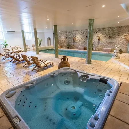 Chateau De Floure - Et Piscine Exterieure Chauffee Holiday home *