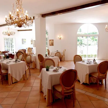 Ferienhaus Chateau De Floure